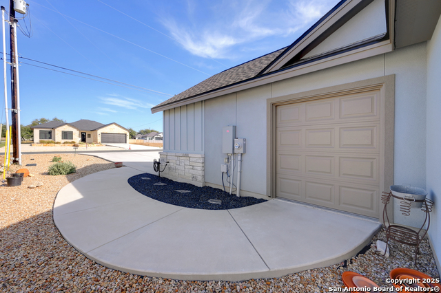 Image 2 of 20 For 119 Hiram Cook