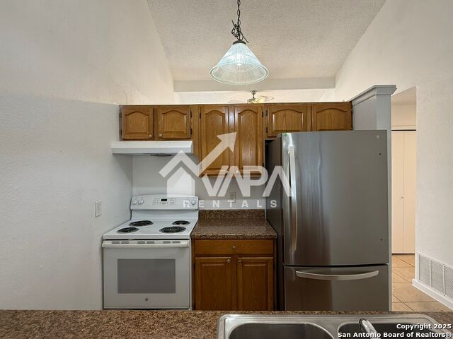 Image 4 of 12 For 7201 Glen Mist