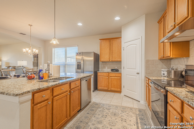 Image 3 of 36 For 756 Morgans