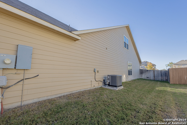 Image 30 of 36 For 756 Morgans