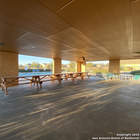 Image 33 of 36 For 756 Morgans