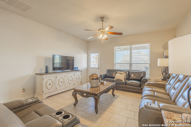 Image 9 of 36 For 756 Morgans