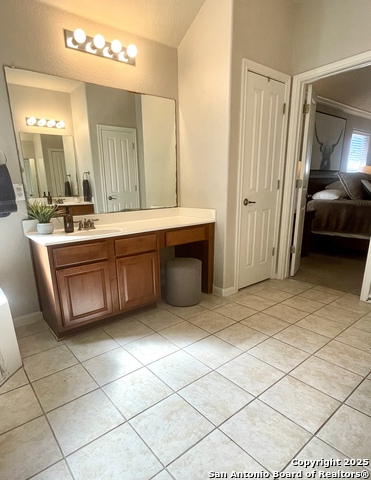 Image 24 of 38 For 3618 Globe Willow