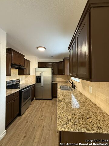 Image 7 of 22 For 4718 Saddle  