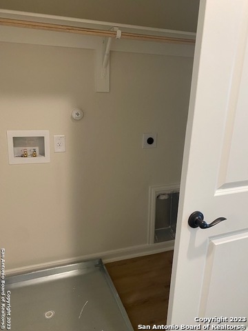 Image 15 of 15 For 2415 Lynwood  102