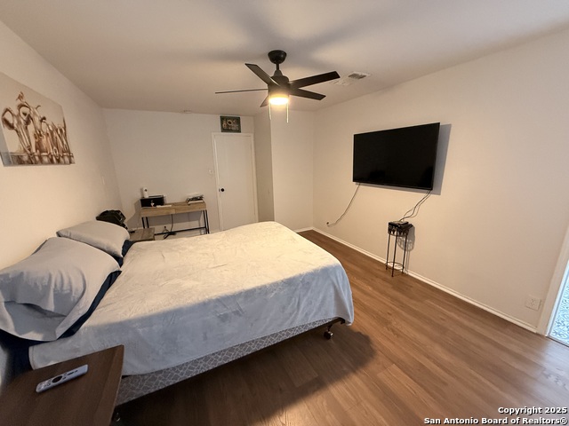 Image 20 of 45 For 258 Burlington Dr.