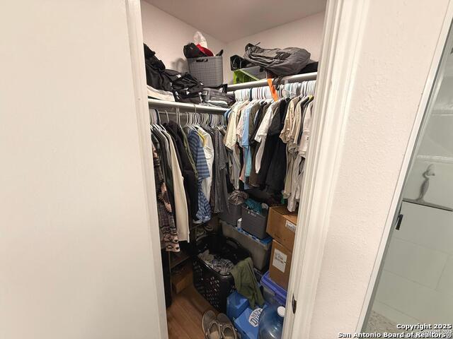 Image 21 of 45 For 258 Burlington Dr.