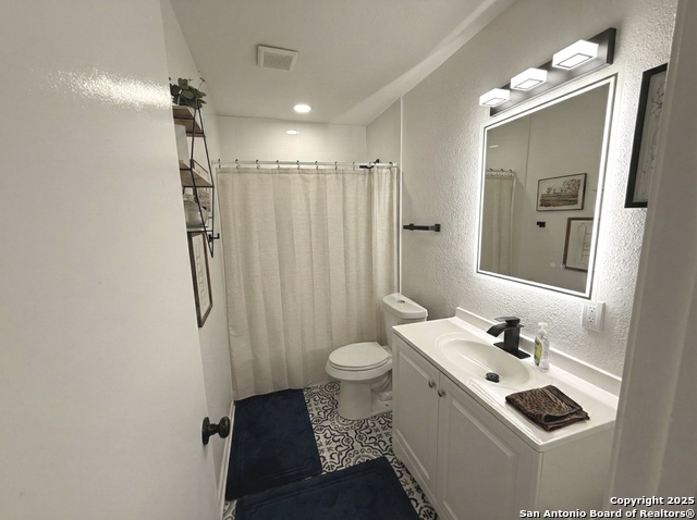 Image 33 of 45 For 258 Burlington Dr.