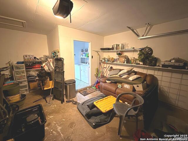 Image 40 of 45 For 258 Burlington Dr.