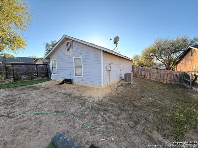 Image 43 of 45 For 258 Burlington Dr.