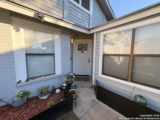 Image 5 of 45 For 258 Burlington Dr.