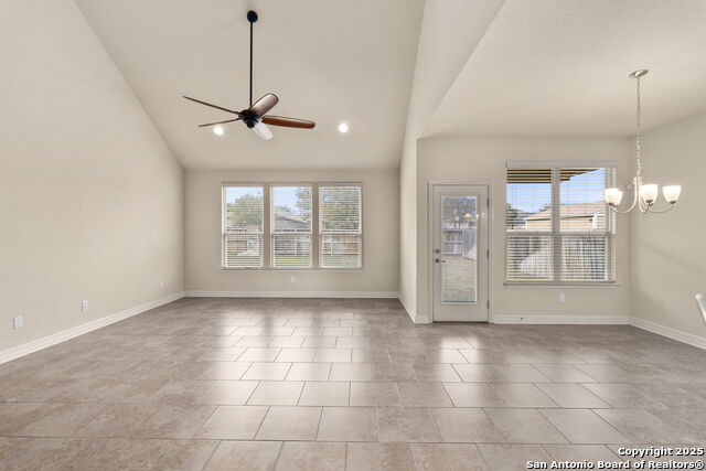 Image 18 of 44 For 2723 Seal Pointe