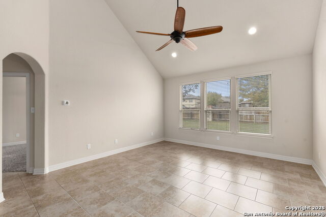 Image 19 of 44 For 2723 Seal Pointe