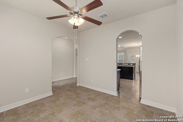 Image 5 of 44 For 2723 Seal Pointe