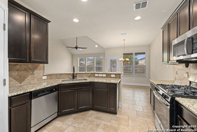 Image 9 of 44 For 2723 Seal Pointe