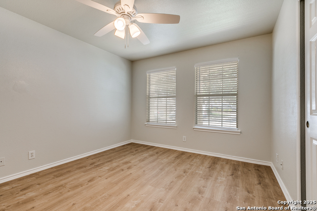 Image 17 of 24 For 5930 Wexford