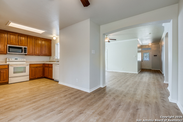 Image 9 of 24 For 5930 Wexford