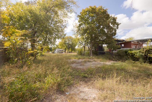 Image 13 of 17 For 2314 Guadalupe