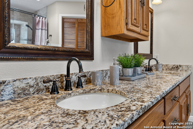 Image 33 of 53 For 6330 Lakewood Park