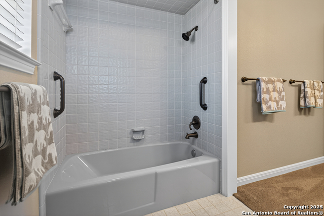 Image 38 of 53 For 6330 Lakewood Park