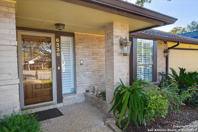 Image 4 of 53 For 6330 Lakewood Park