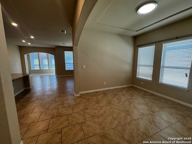 Image 20 of 33 For 615 Raceland Rd