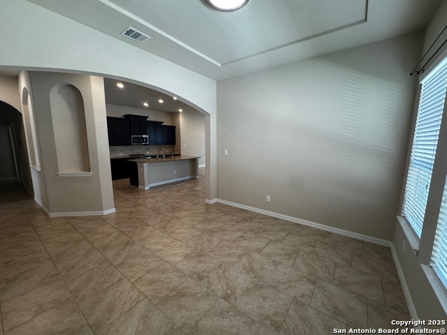 Image 21 of 33 For 615 Raceland Rd