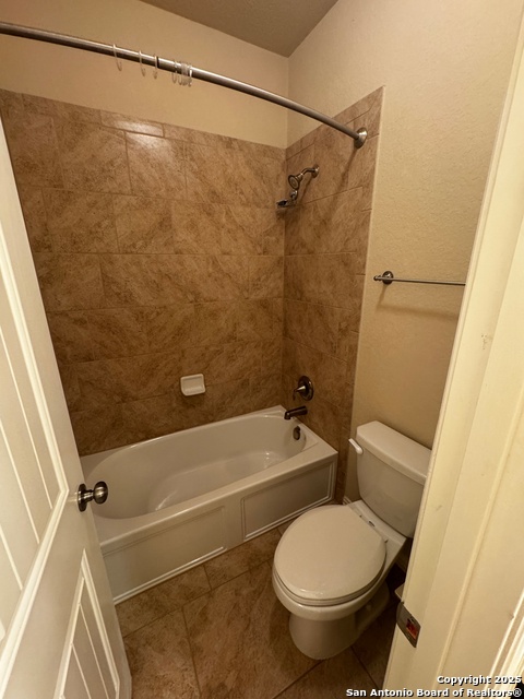 Image 23 of 33 For 615 Raceland Rd