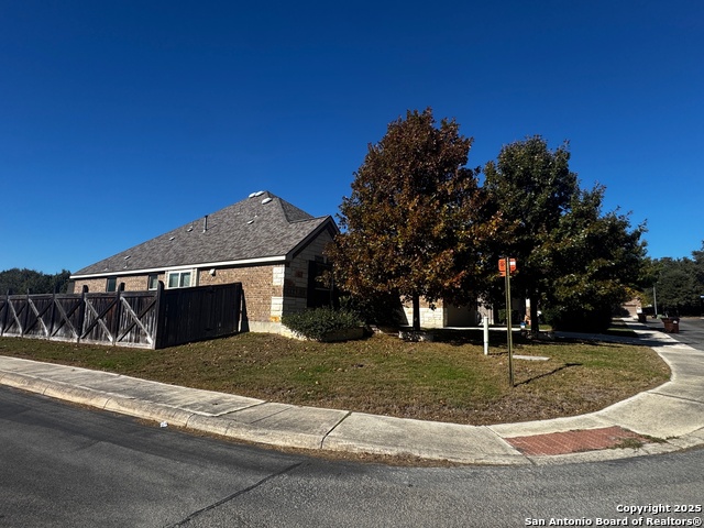 Image 3 of 33 For 615 Raceland Rd