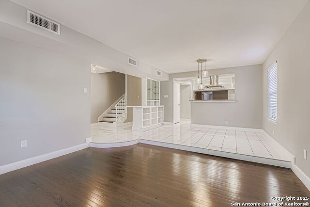 Image 4 of 27 For 11423 Whisper Valley