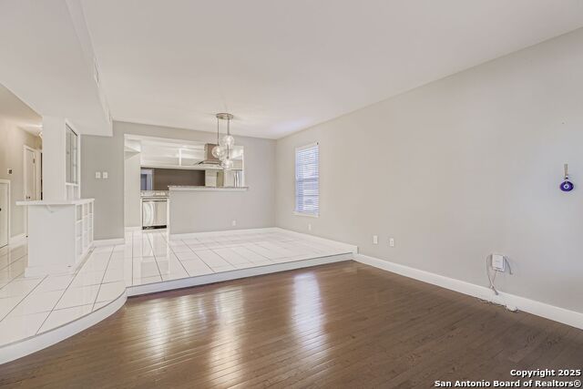 Image 6 of 27 For 11423 Whisper Valley