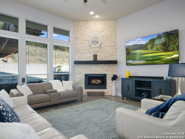 Image 16 of 60 For 27220 Highland