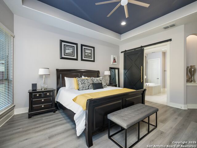 Image 19 of 60 For 27220 Highland