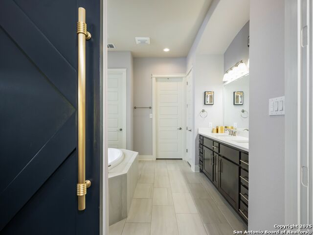 Image 20 of 60 For 27220 Highland