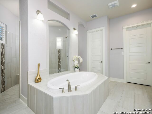 Image 21 of 60 For 27220 Highland