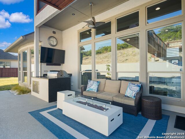 Image 41 of 60 For 27220 Highland