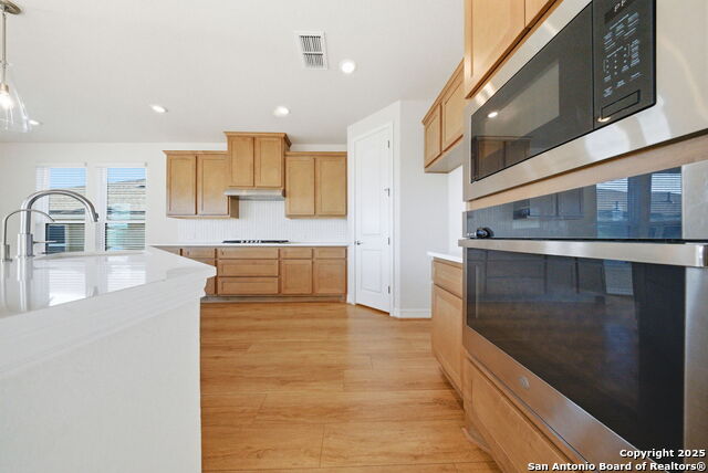 Image 17 of 48 For 662 Hidden View