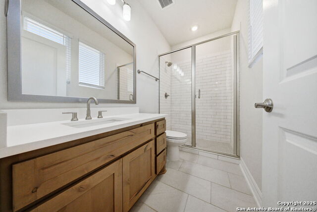 Image 32 of 48 For 662 Hidden View