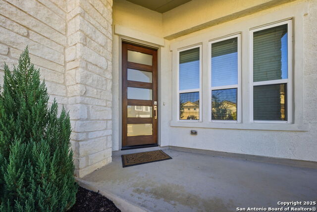 Image 4 of 48 For 662 Hidden View