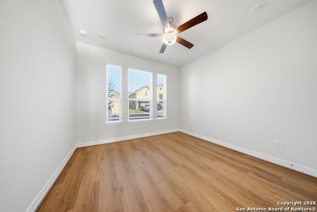 Image 8 of 48 For 662 Hidden View