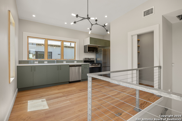 Image 11 of 28 For 1103 Cherry S