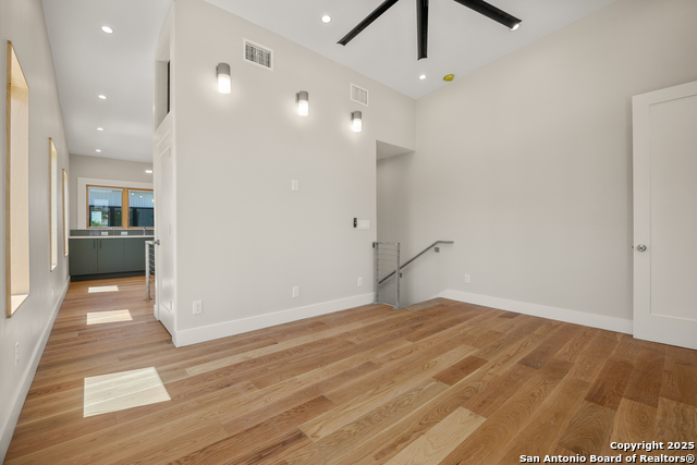 Image 17 of 28 For 1103 Cherry S