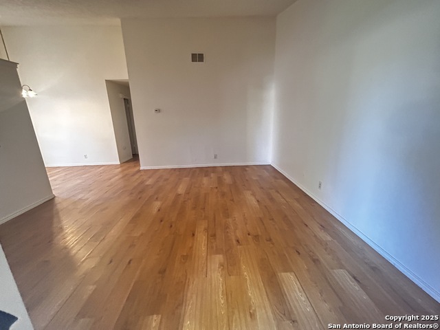 Image 3 of 10 For 14422 Watermill