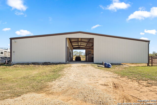 Image 33 of 48 For 381 Schneider