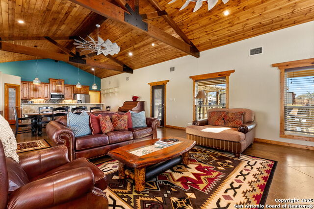 Image 6 of 48 For 381 Schneider