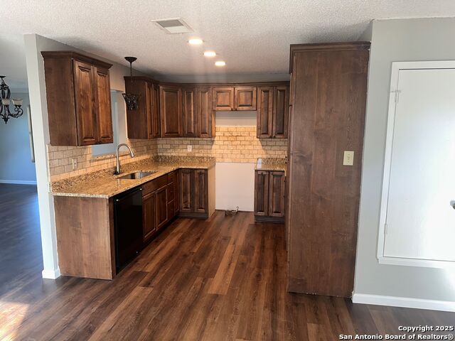 Image 2 of 7 For 13614 Primwood