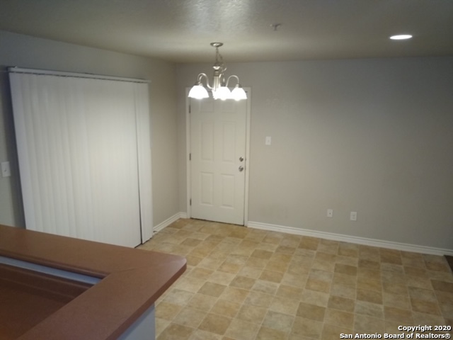 Image 2 of 34 For 112 Lone Oak  C102