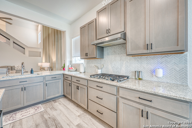 Image 16 of 49 For 216 Buttercup Alley