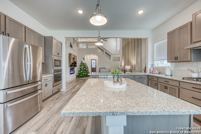 Image 17 of 49 For 216 Buttercup Alley