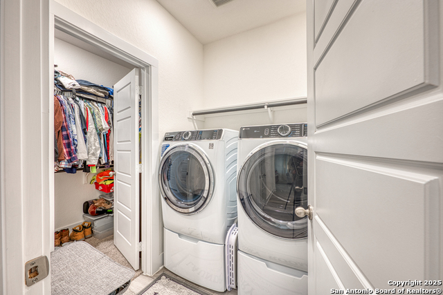 Image 19 of 49 For 216 Buttercup Alley